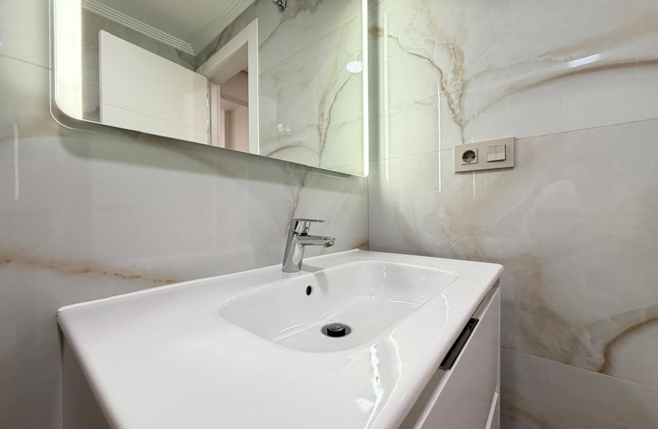 Revente - Appartement - Torrevieja - Centro