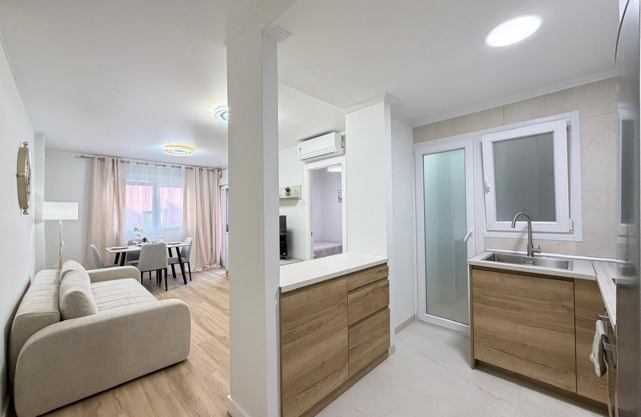 Revente - Appartement - Torrevieja - Centro
