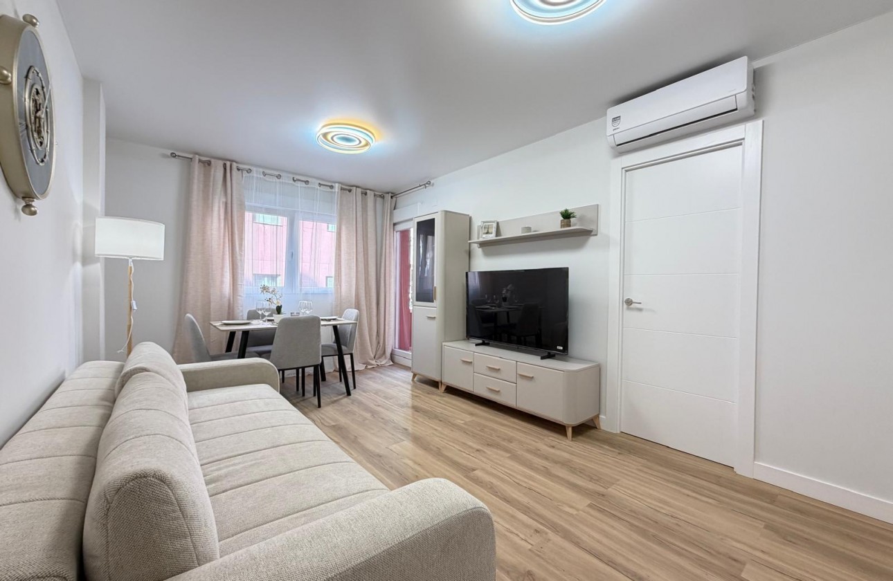 Revente - Appartement - Torrevieja - Centro