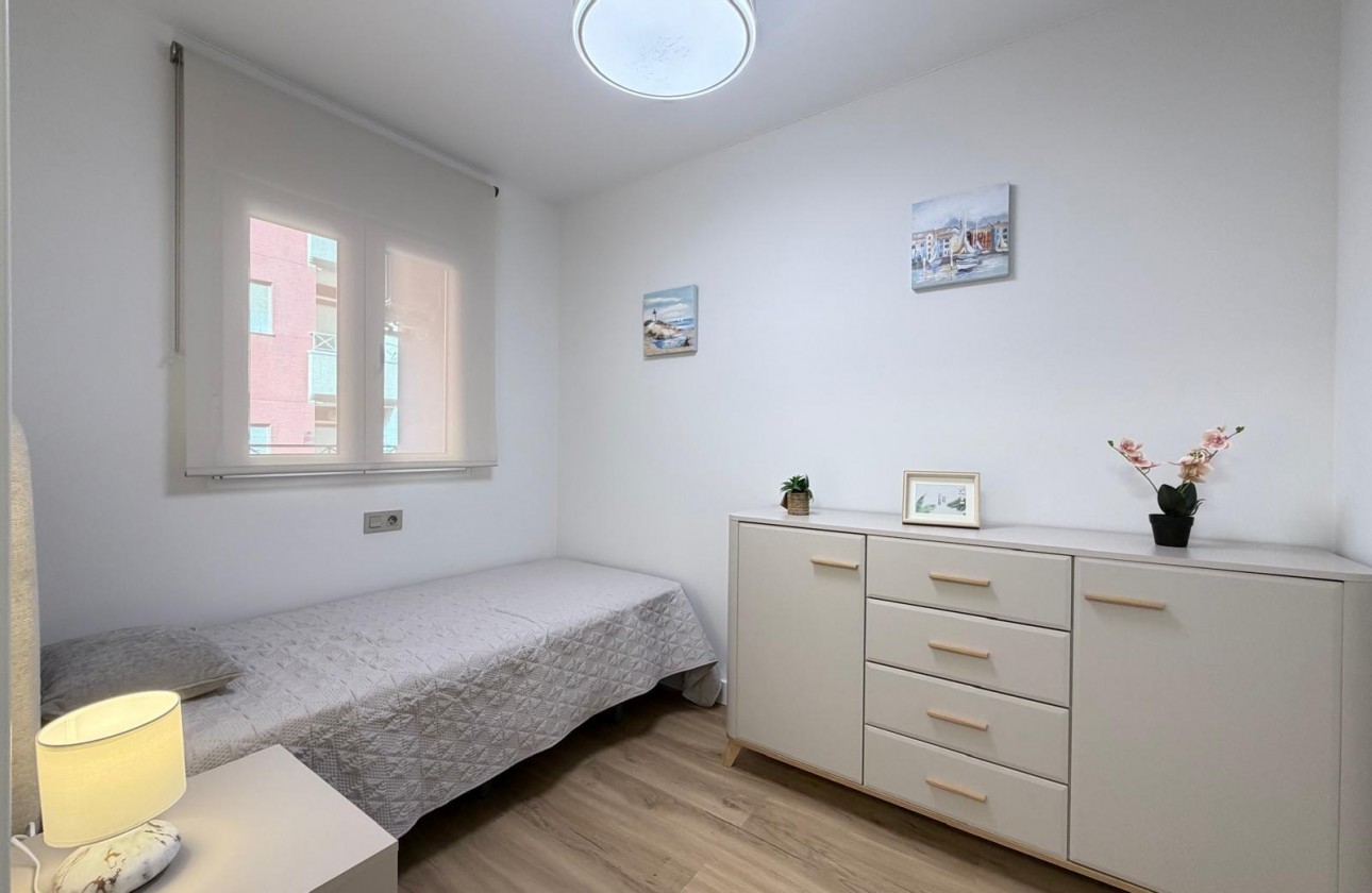 Revente - Appartement - Torrevieja - Centro