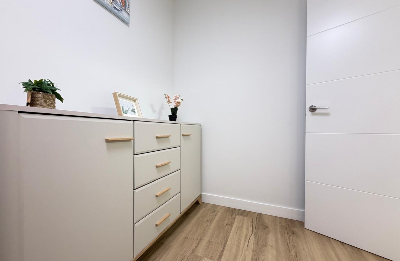 Revente - Appartement - Torrevieja - Centro