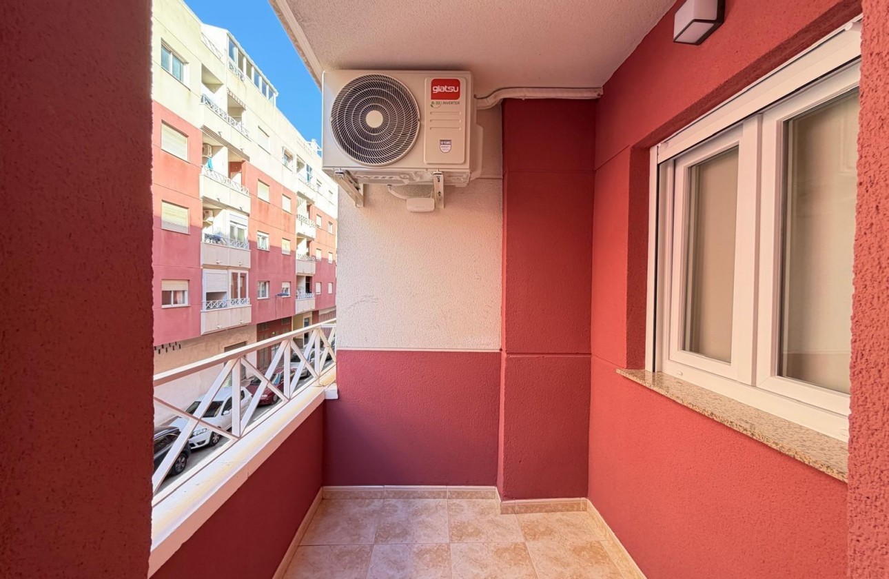 Revente - Appartement - Torrevieja - Centro