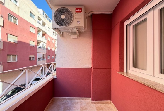 Revente - Appartement - Torrevieja - Centro