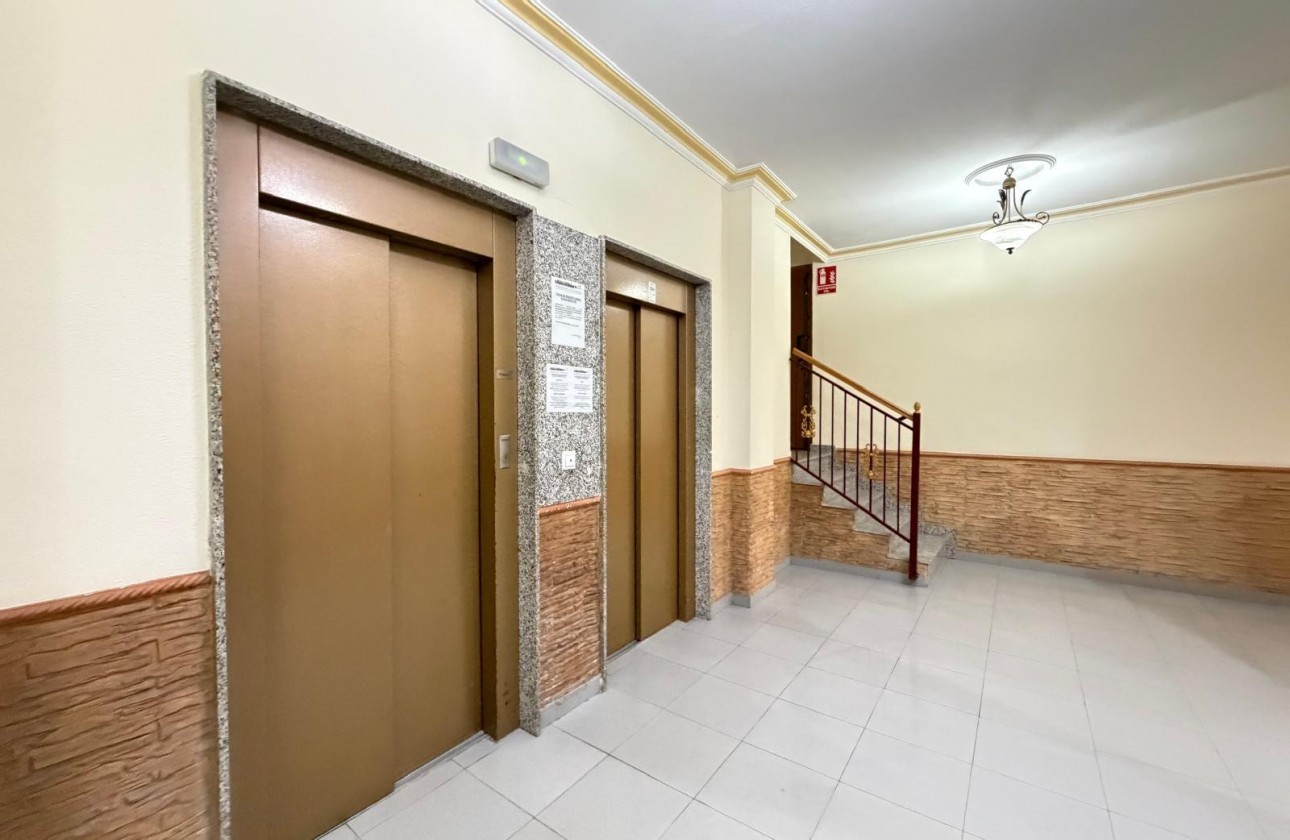 Revente - Appartement - Torrevieja - Playa del Cura