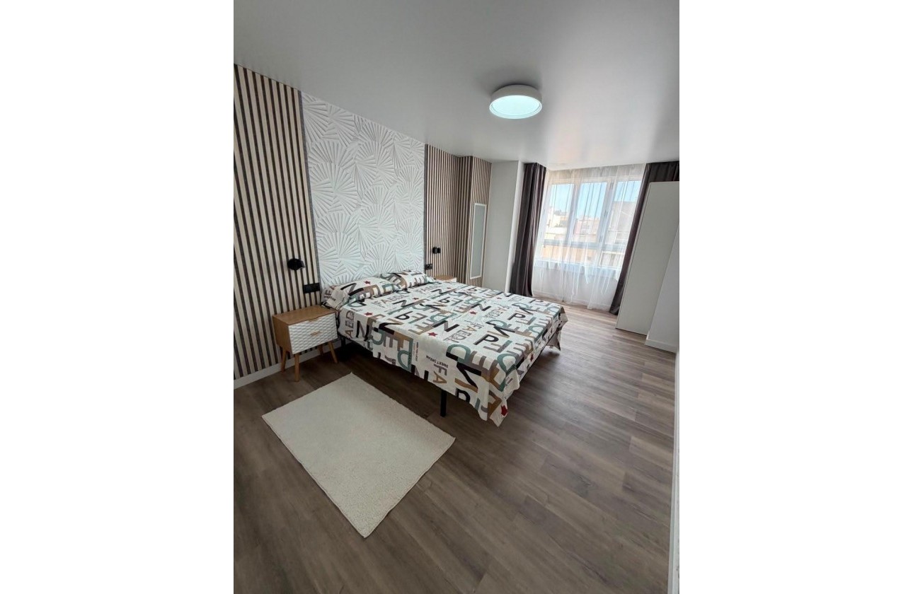 Revente - Appartement - Torrevieja - Centro
