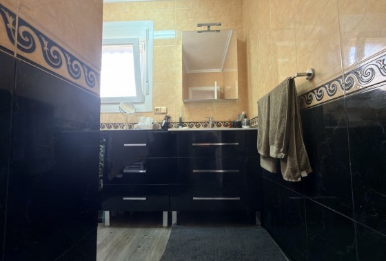 Resale - Semi Detached - Villamartin - Costa Blanca