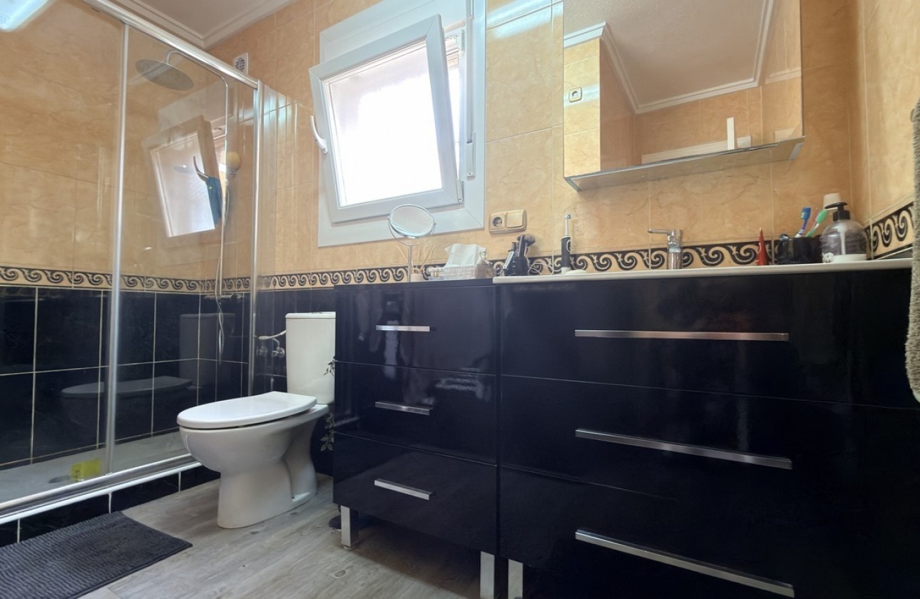 Resale - Semi Detached - Villamartin - Costa Blanca