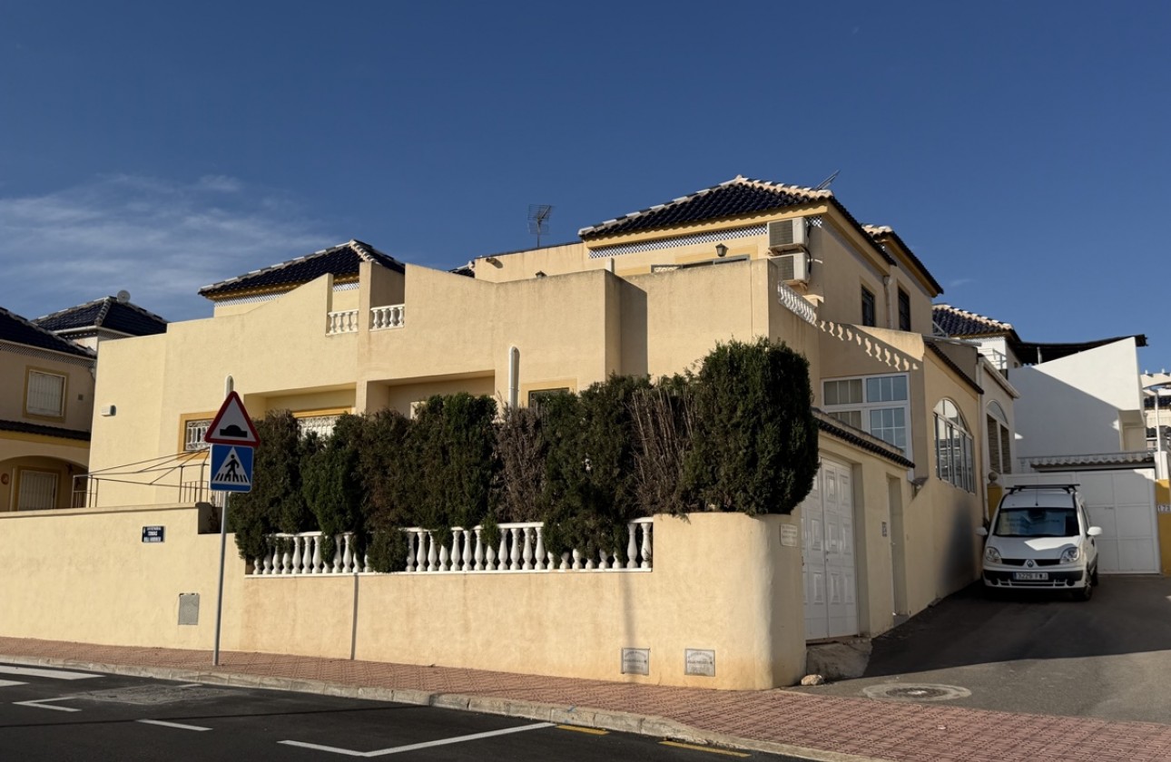 Resale - Quad - Los Balcones