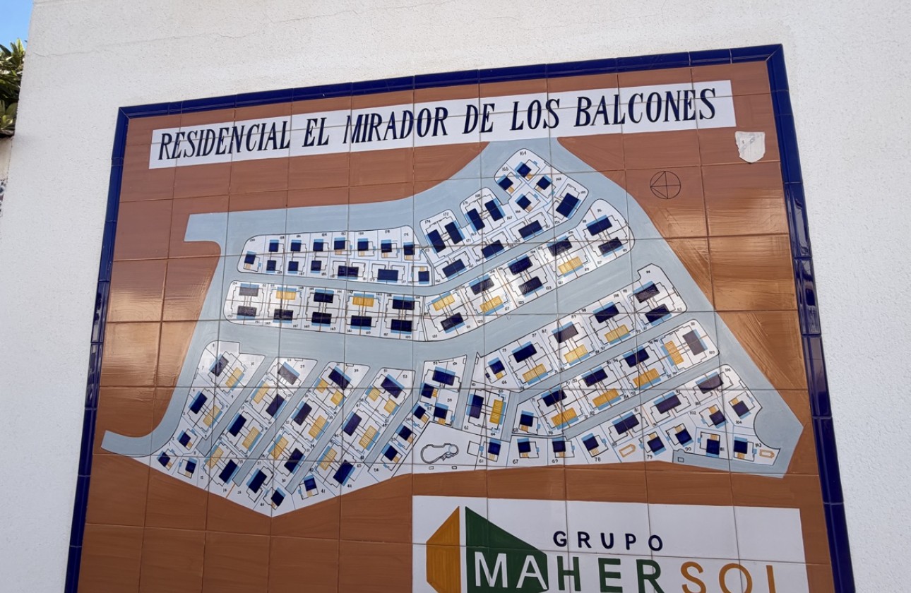 Resale - Quad - Los Balcones