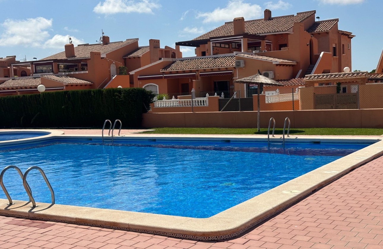 Reventa - Apartamento / piso - Torrevieja - Aguas Nuevas