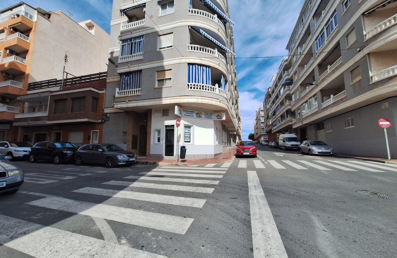 Reventa - Apartamento / piso - Torrevieja - Estacion de autobuses