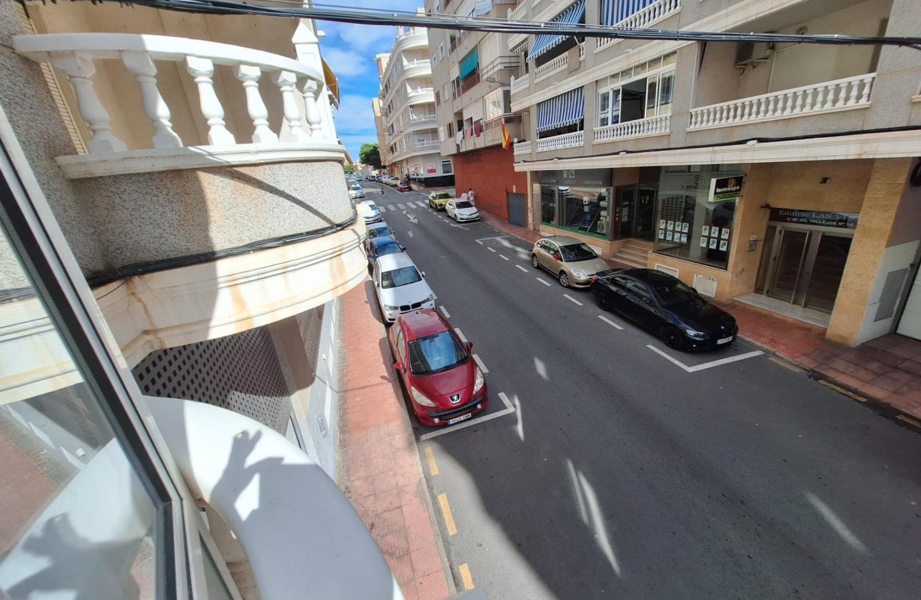 Reventa - Apartamento / piso - Torrevieja - Estacion de autobuses
