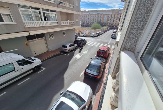Reventa - Apartamento / piso - Torrevieja - Estacion de autobuses