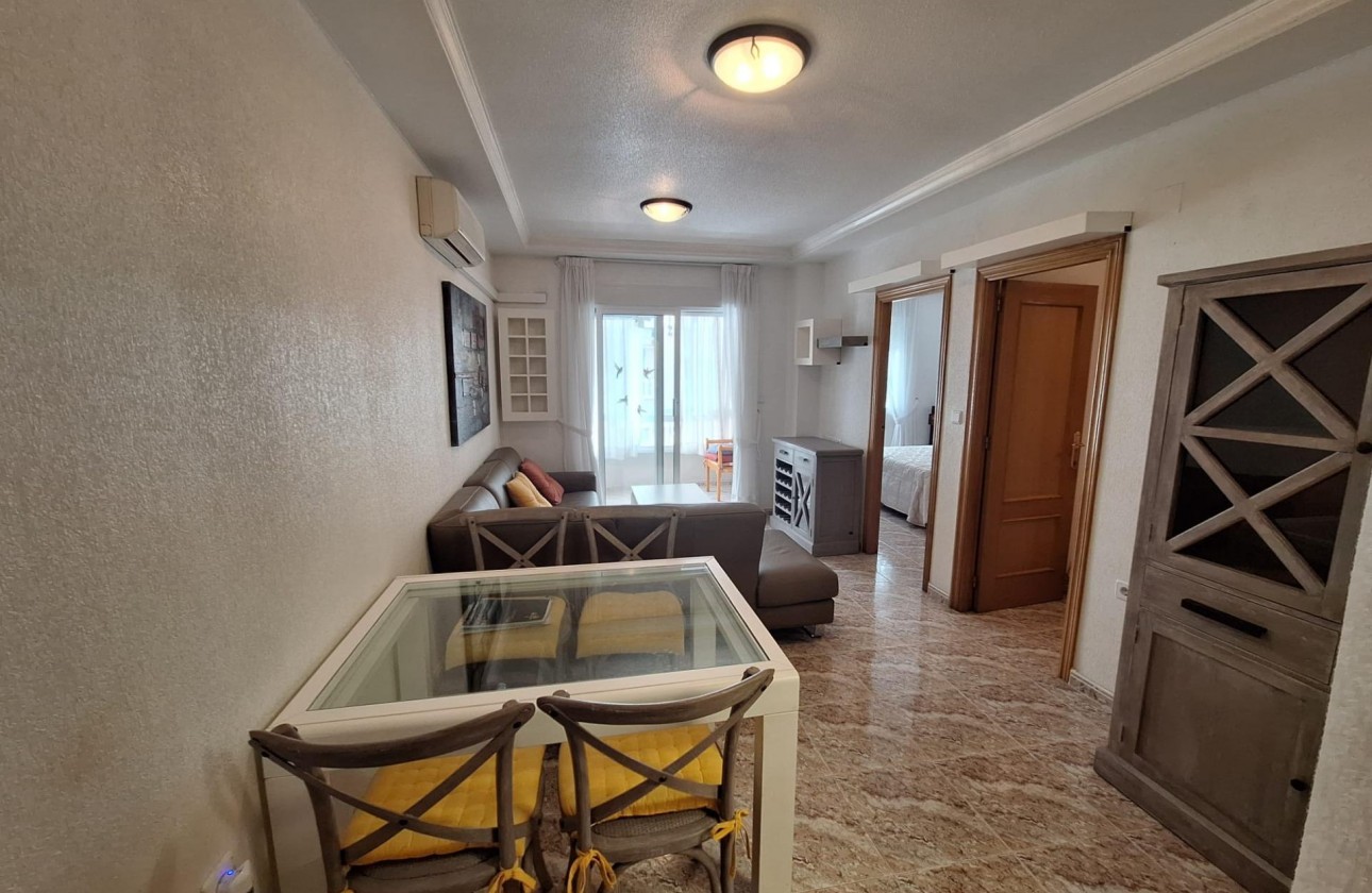 Reventa - Apartamento / piso - Torrevieja - Estacion de autobuses