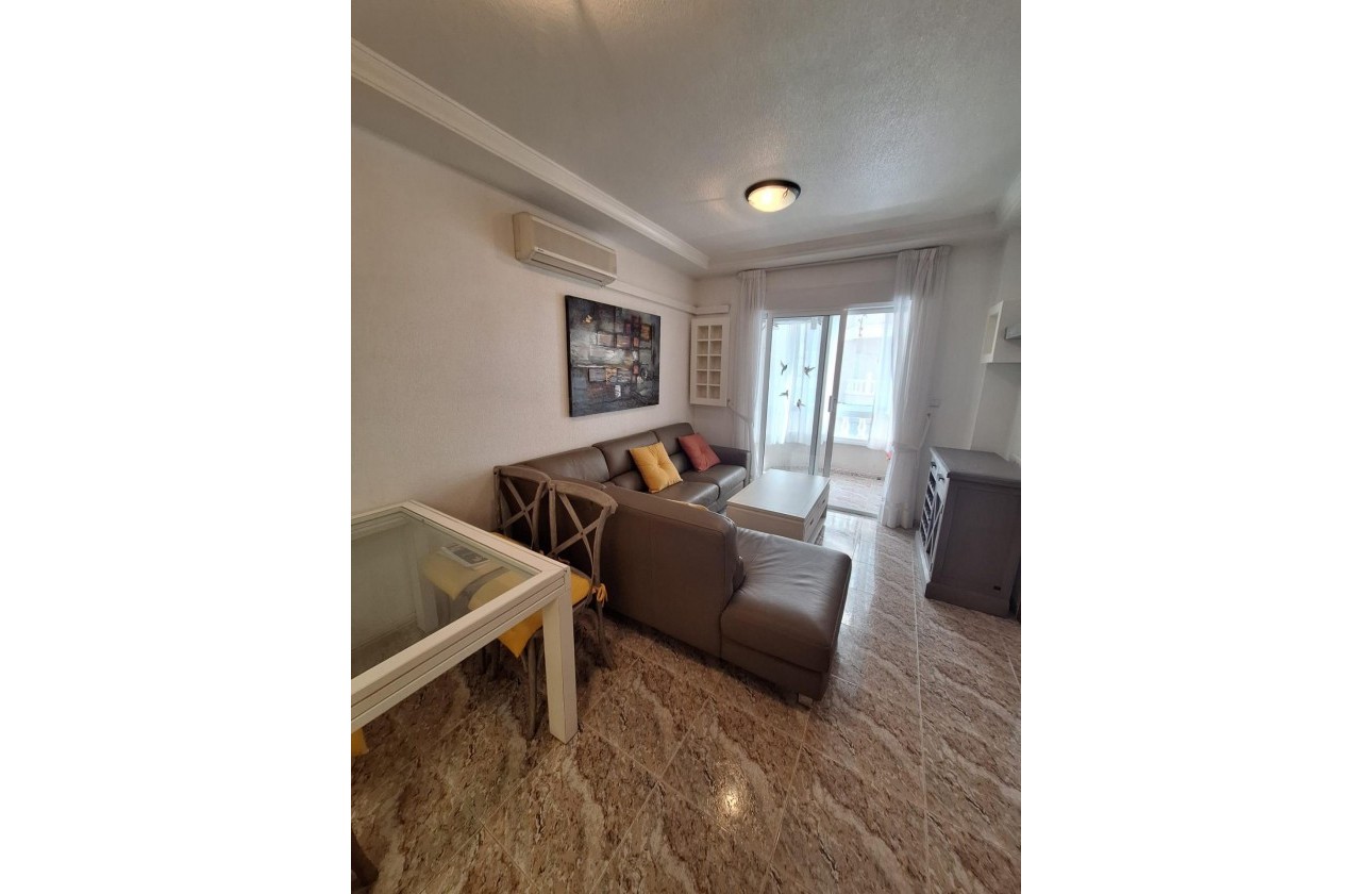 Reventa - Apartamento / piso - Torrevieja - Estacion de autobuses