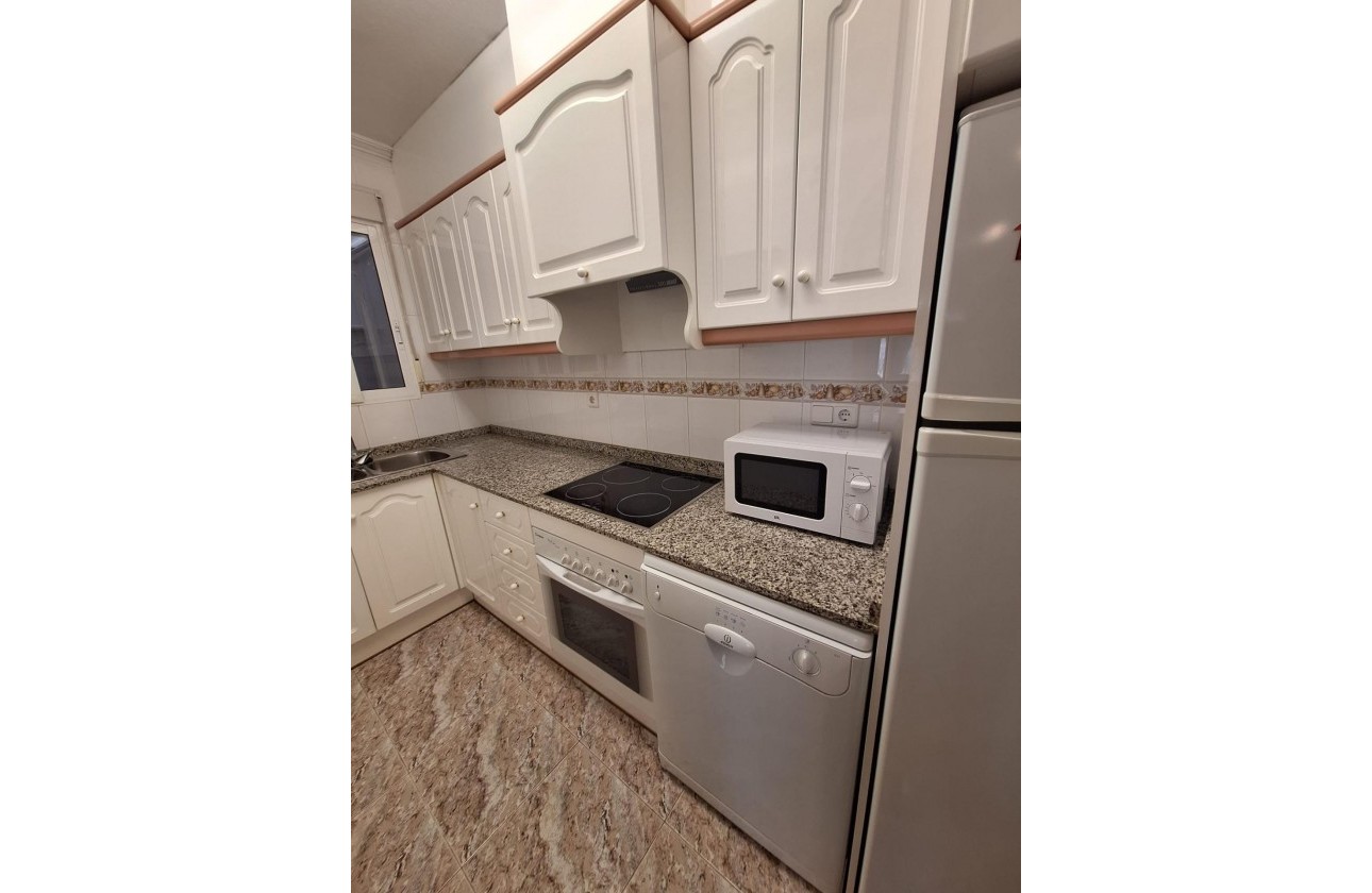 Reventa - Apartamento / piso - Torrevieja - Estacion de autobuses
