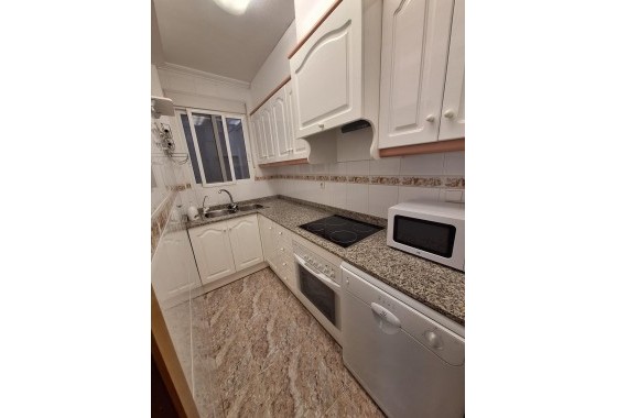 Reventa - Apartamento / piso - Torrevieja - Estacion de autobuses