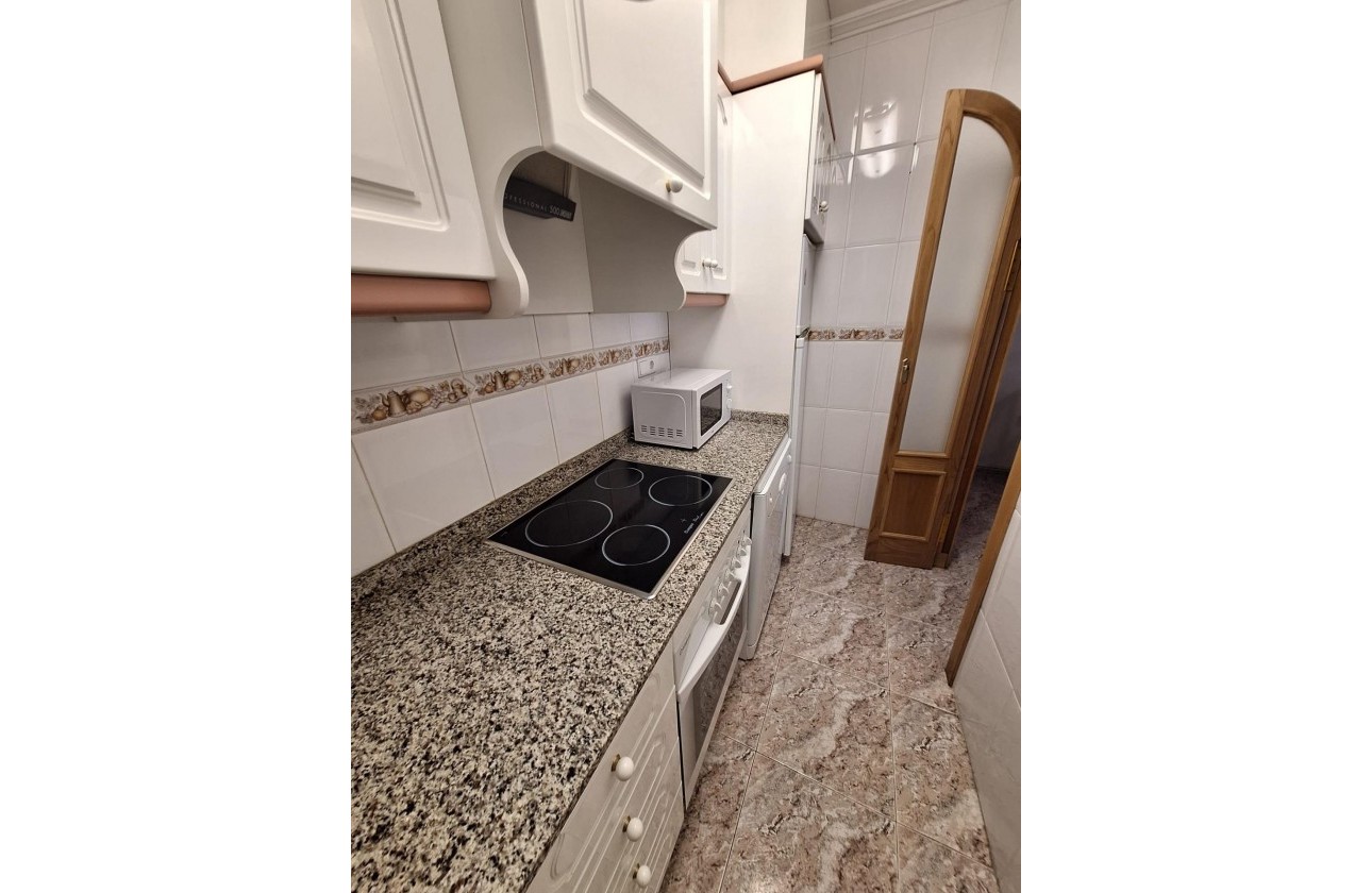 Reventa - Apartamento / piso - Torrevieja - Estacion de autobuses