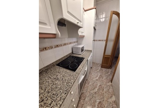 Reventa - Apartamento / piso - Torrevieja - Estacion de autobuses