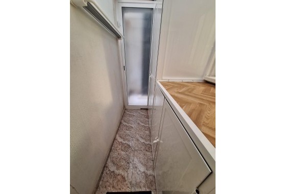 Reventa - Apartamento / piso - Torrevieja - Estacion de autobuses