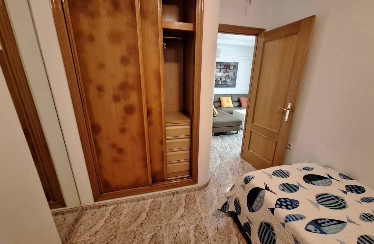 Reventa - Apartamento / piso - Torrevieja - Estacion de autobuses