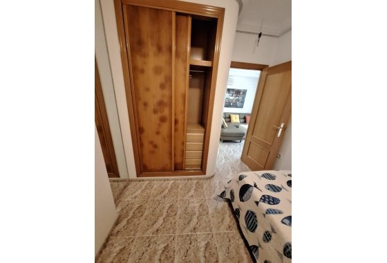 Reventa - Apartamento / piso - Torrevieja - Estacion de autobuses