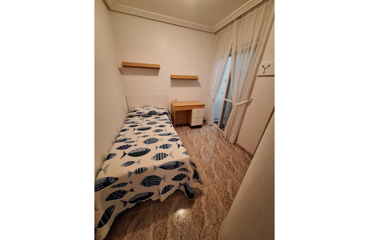 Reventa - Apartamento / piso - Torrevieja - Estacion de autobuses