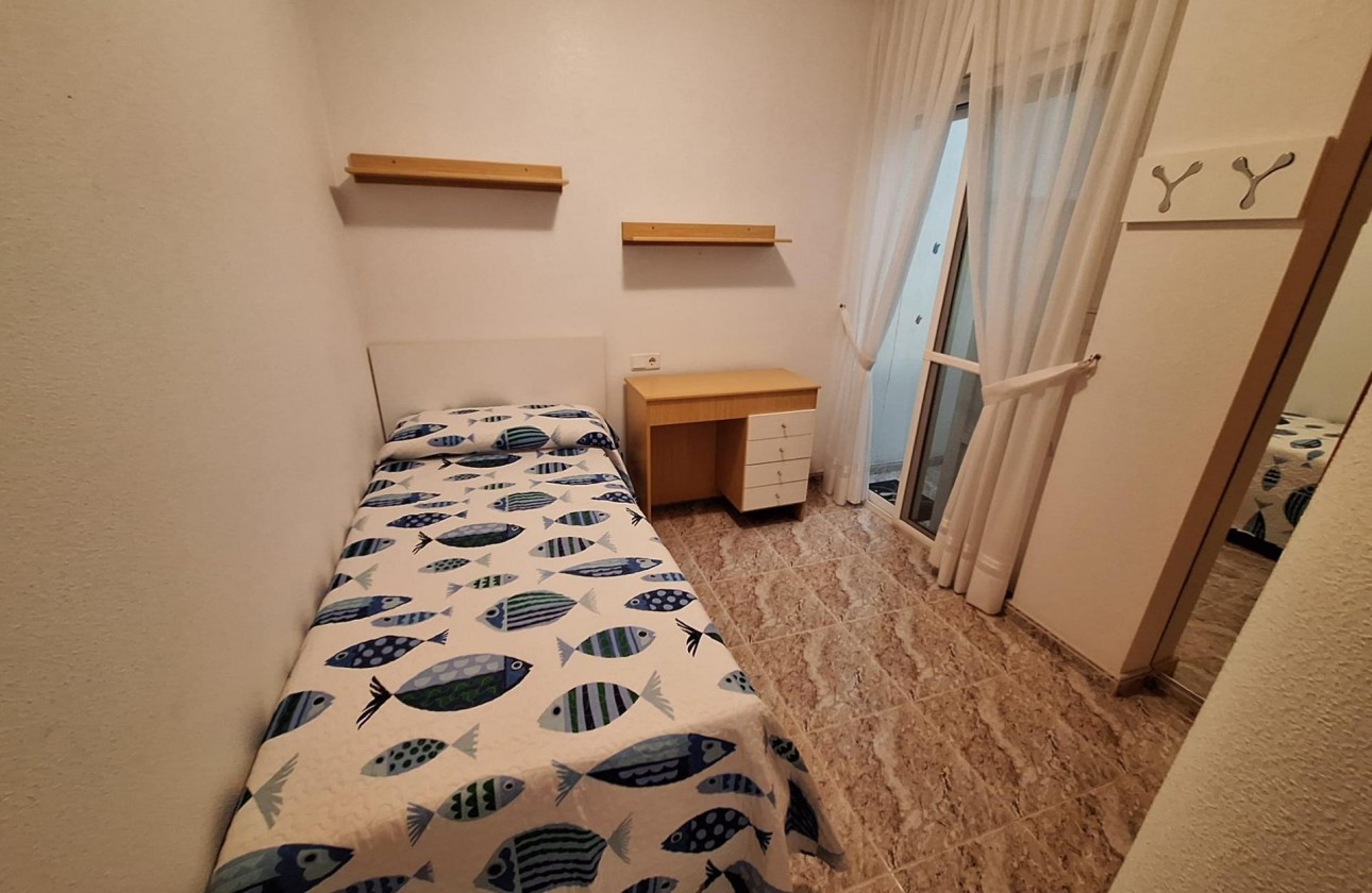 Reventa - Apartamento / piso - Torrevieja - Estacion de autobuses