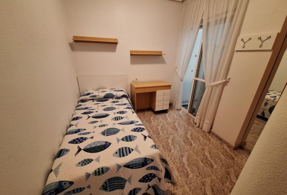 Reventa - Apartamento / piso - Torrevieja - Estacion de autobuses
