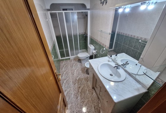 Reventa - Apartamento / piso - Torrevieja - Estacion de autobuses