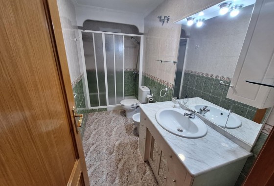 Reventa - Apartamento / piso - Torrevieja - Estacion de autobuses