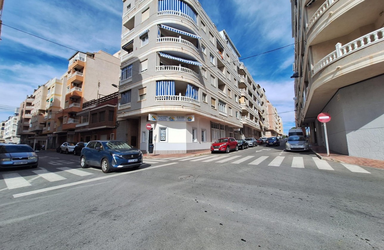 Reventa - Apartamento / piso - Torrevieja - Estacion de autobuses