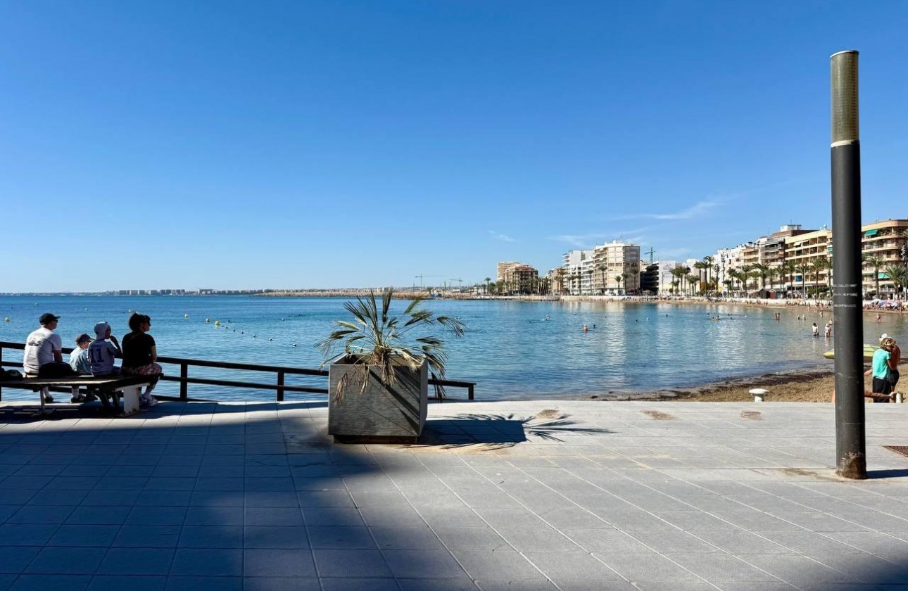 Reventa - Apartamento / piso - Torrevieja - Playa del Cura
