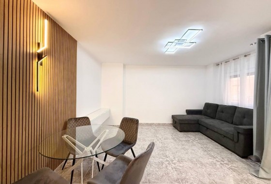 Reventa - Apartamento / piso - Torrevieja - Playa del Cura