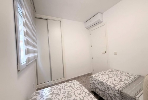Reventa - Apartamento / piso - Torrevieja - Playa del Cura