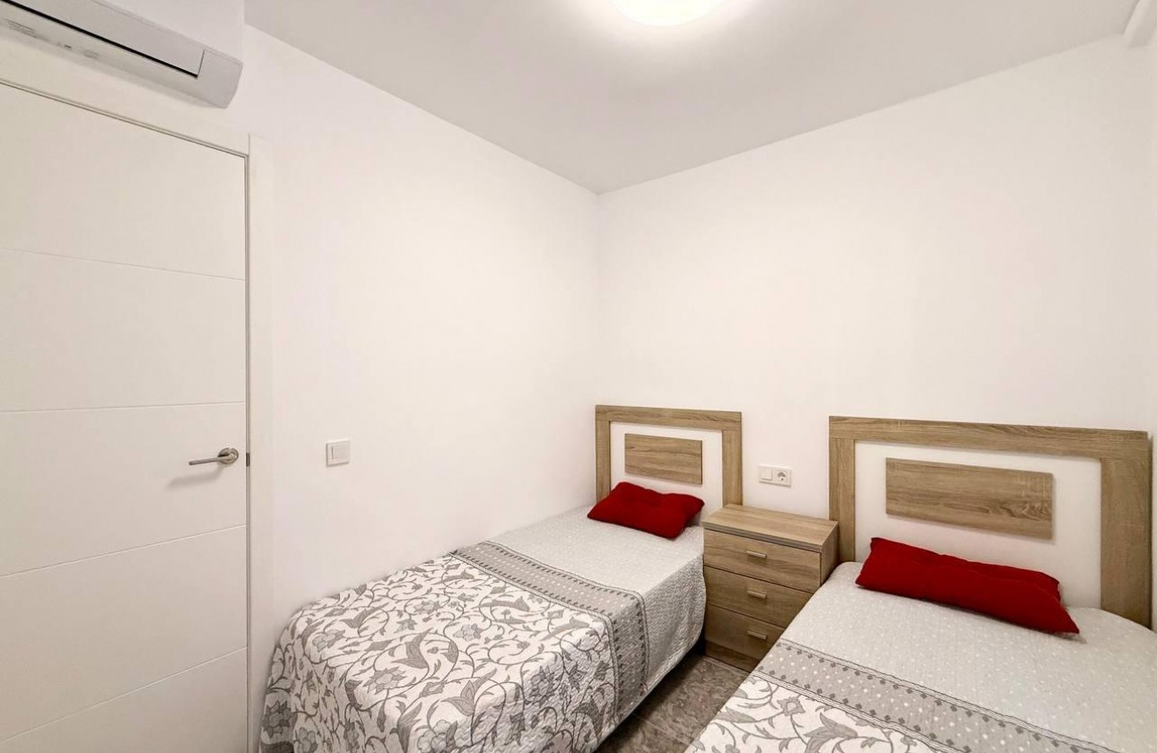 Reventa - Apartamento / piso - Torrevieja - Playa del Cura